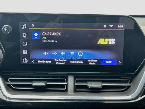 Used 2025 Chevrolet Trax ACTIV w/ Driver Confidence Package FWD image 17
