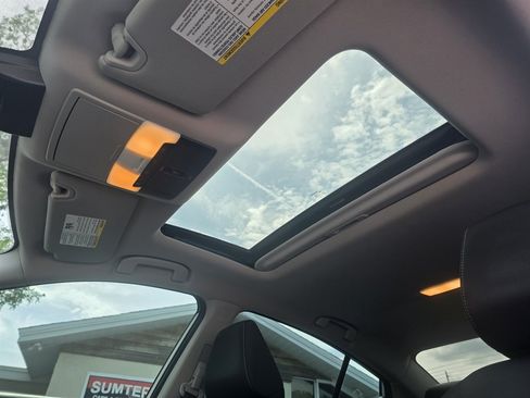 Used 2019 Nissan Altima 2.5 SV FWD image 17