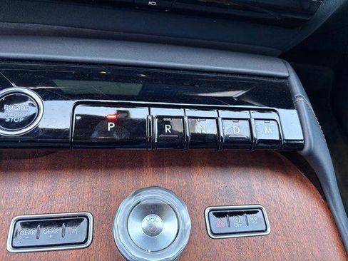 Used 2025 Lincoln Navigator Black Label AWD/4WD image 34