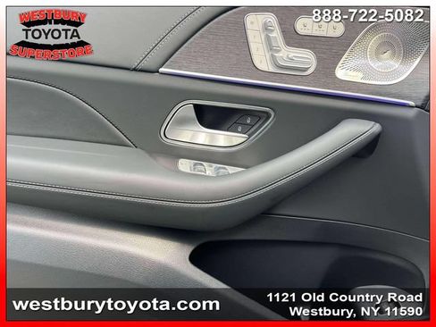 Used 2026 Mercedes-Benz GLS 580 4MATIC image 21