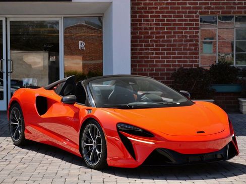 New 2025 McLaren Artura Spider image 1