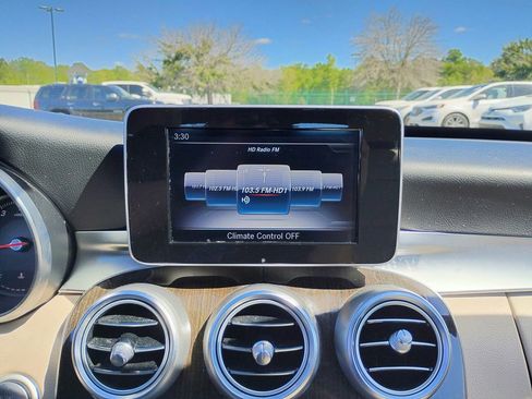 Used 2018 Mercedes-Benz C 300 Sedan image 25