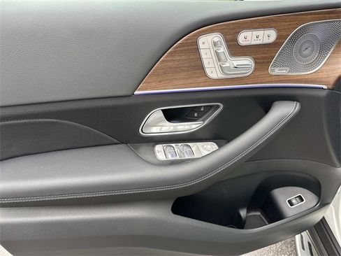 New 2025 Mercedes-Benz GLS 450 4MATIC image 14