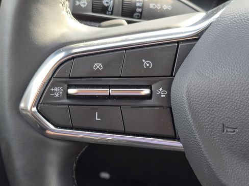 Used 2025 Chevrolet Equinox LT image 10