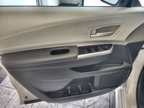 Used 2024 Toyota Sienna LE image 13