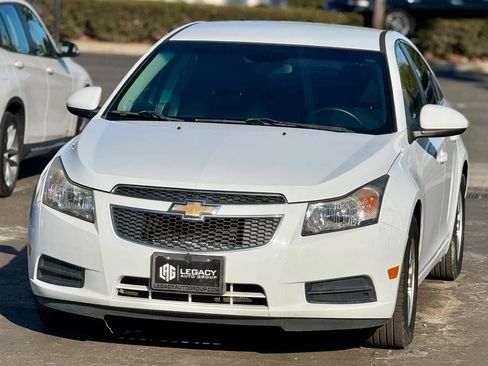 Used 2014 Chevrolet Cruze LT w/ Technology Package image 23