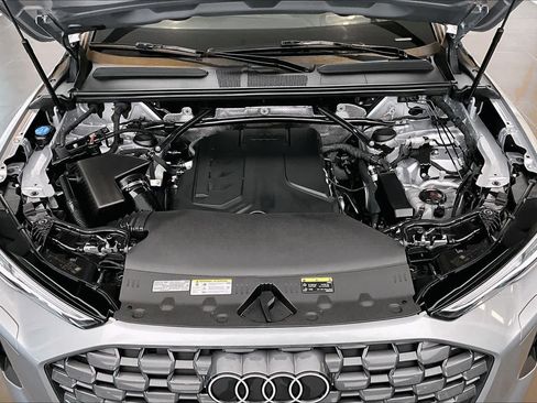 Certified 2025 Audi Q5 Premium Plus AWD/4WD image 30