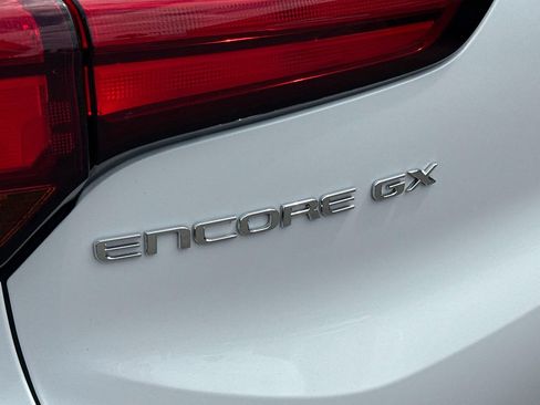 Used 2025 Buick Encore GX Preferred FWD image 7