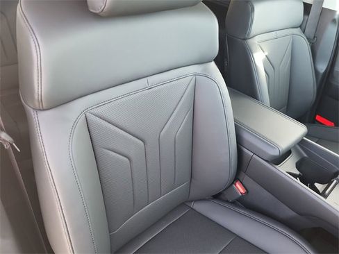 Certified 2025 Hyundai Santa Fe SEL image 25