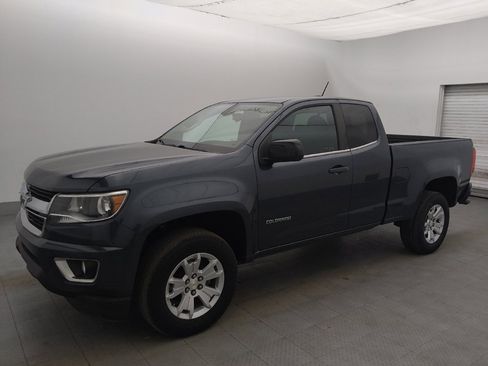 Used 2019 Chevrolet Colorado LT w/ LT Convenience Package RWD image 2
