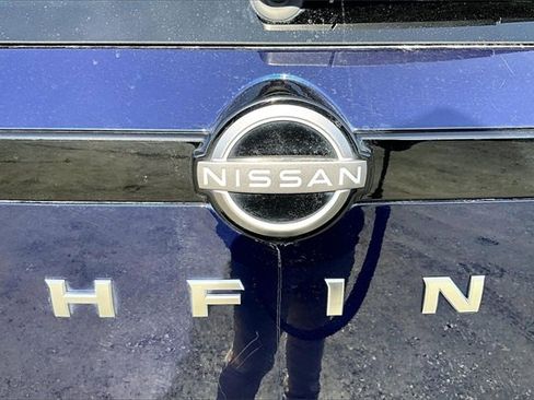 Used 2023 Nissan Pathfinder Platinum image 33