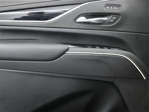 Used 2022 Cadillac Escalade ESV Sport image 11