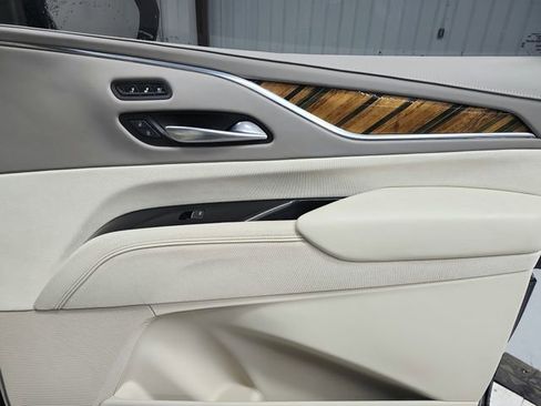 Used 2021 Cadillac Escalade Premium Luxury Platinum AWD/4WD image 49