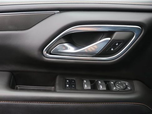 Used 2023 GMC Yukon XL AT4 w/ AT4 Premium Package image 19