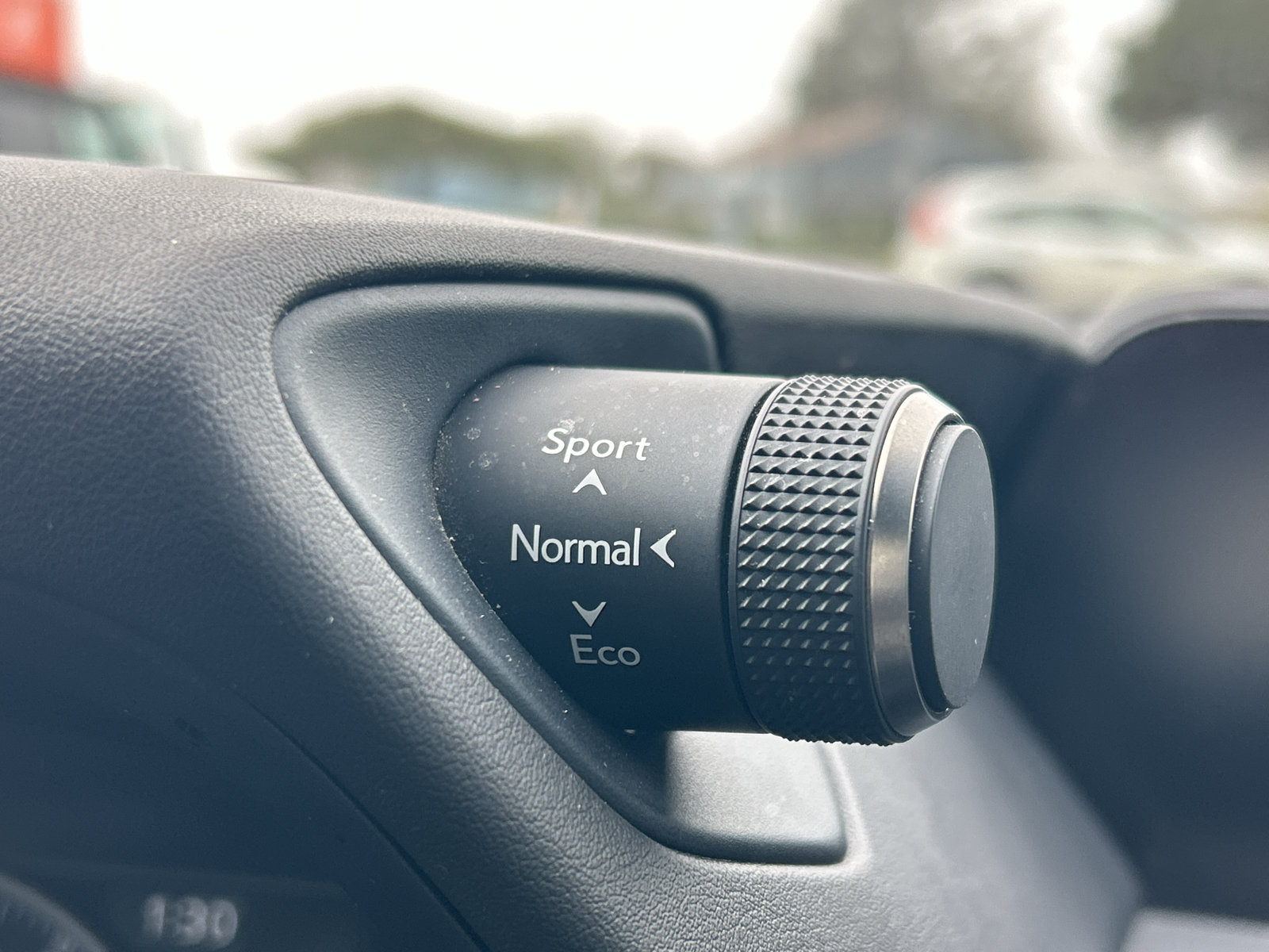 Used 2022 Lexus UX 200 w/ Accessory Package (Z1) FWD image 20