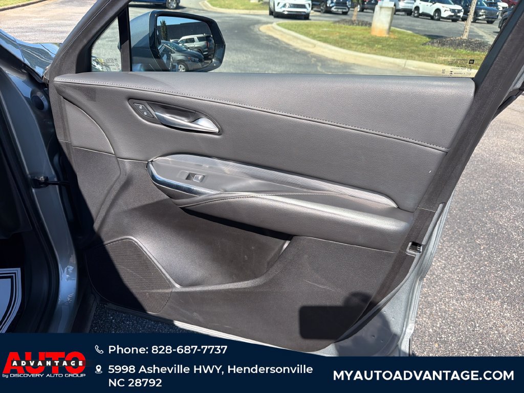 Used 2025 Cadillac XT4 Premium Luxury AWD/4WD image 40