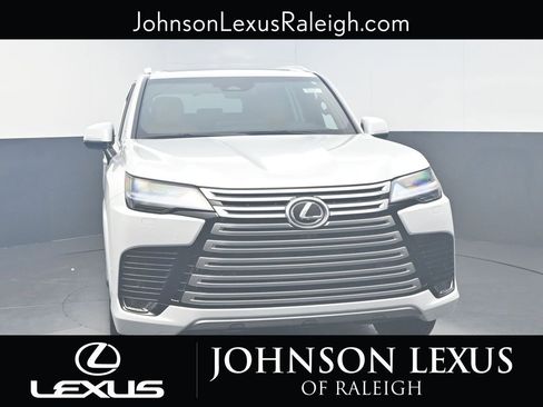 New 2026 Lexus LX 700h Luxury image 4