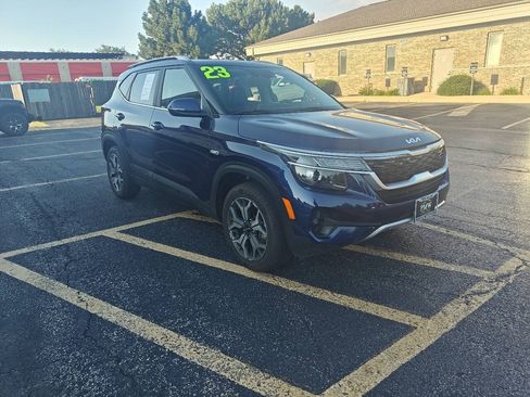 Used 2023 Kia Seltos EX AWD/4WD image 7