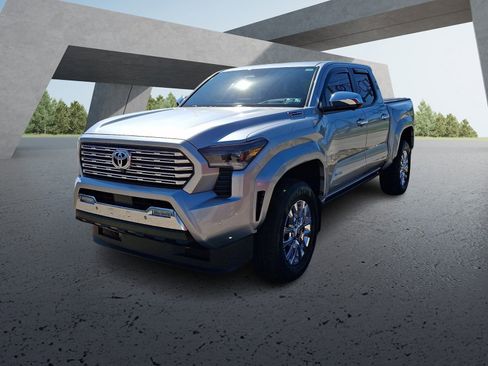 Certified 2025 Toyota Tacoma Limited AWD/4WD image 3