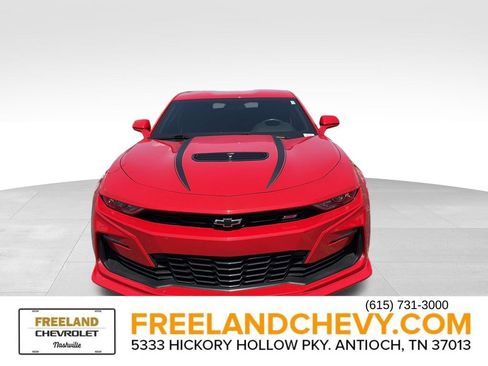 Used 2022 Chevrolet Camaro SS RWD image 9