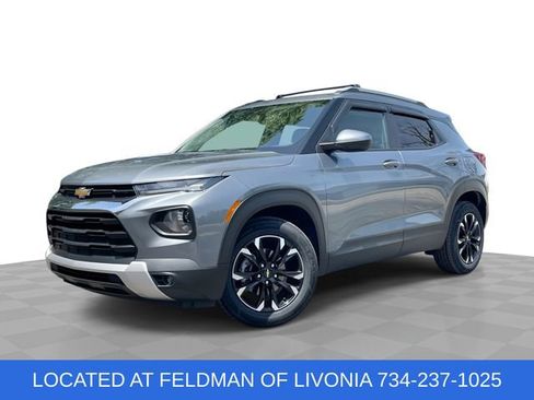 Used 2022 Chevrolet TrailBlazer LT w/ Convenience Package FWD image 1
