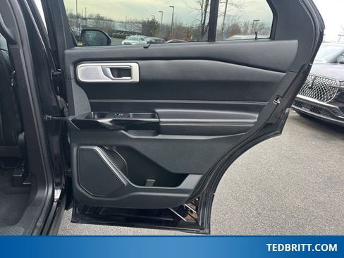 Used 2022 Ford Explorer ST w/ Equipment Group 401A image 20