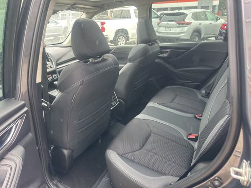 Used 2022 Subaru Forester Premium AWD/4WD image 21