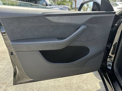 Used 2026 Tesla Model Y 2WD image 13