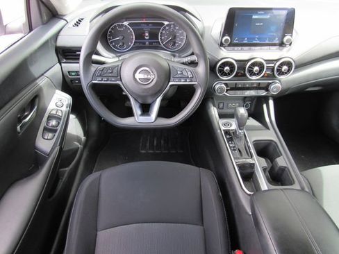 Used 2024 Nissan Sentra SV FWD image 16