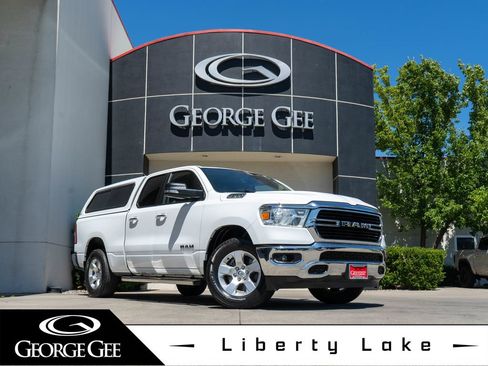Used 2020 RAM 1500 Big Horn AWD/4WD image 1