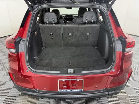 Used 2023 Chevrolet TrailBlazer RS w/ Sun and Liftgate Package FWD image 7