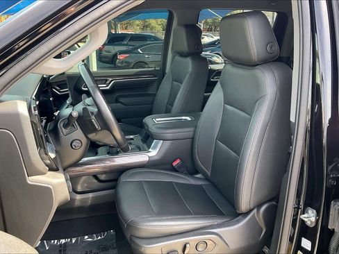 Used 2022 Chevrolet Silverado 1500 LTZ image 9