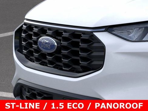 New 2025 Ford Escape ST-Line w/ Cold Weather Package image 17