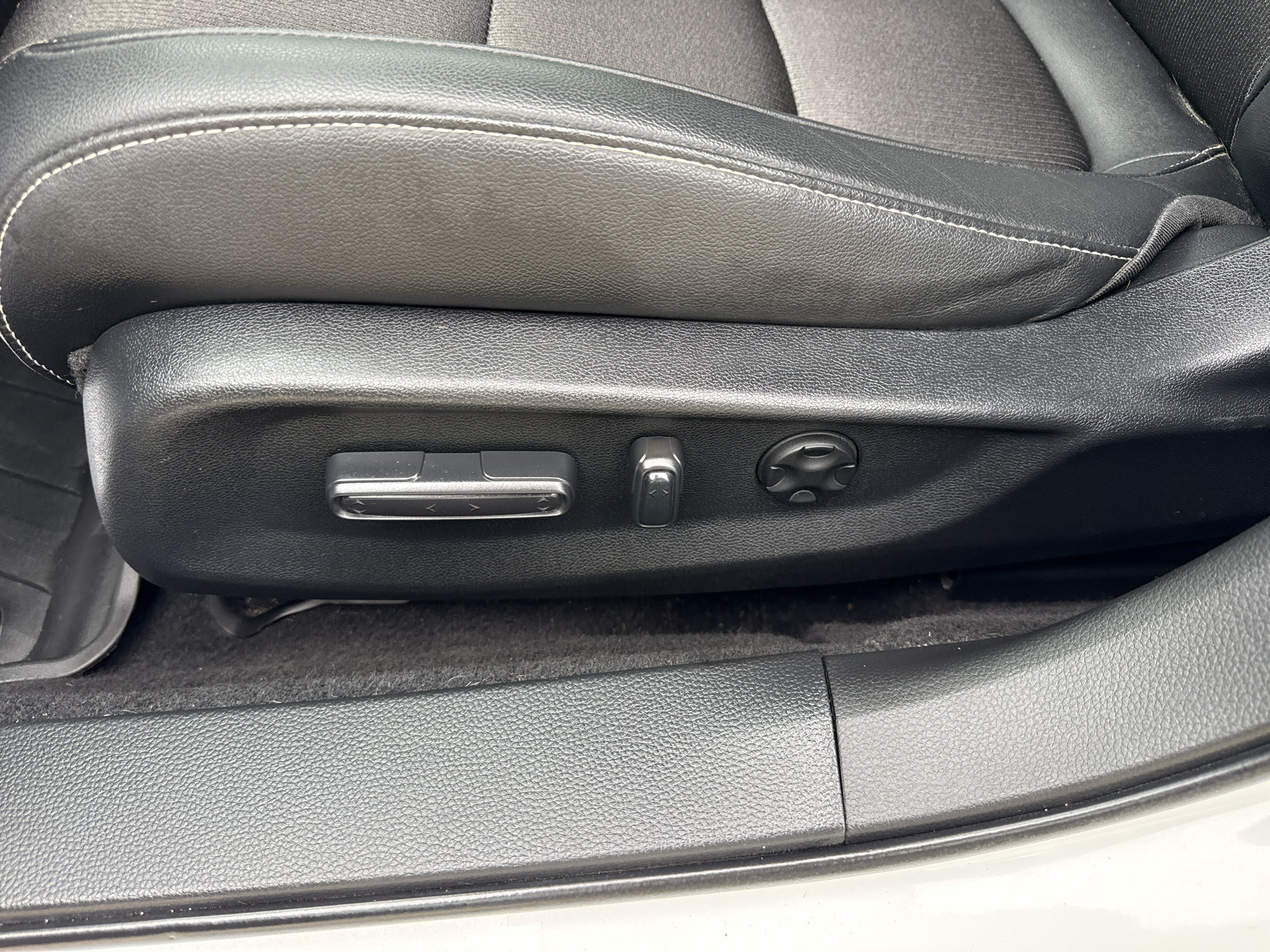 Used 2022 Honda Accord Sport image 11