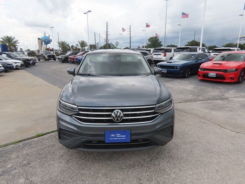 Used 2022 Volkswagen Tiguan S FWD image 4