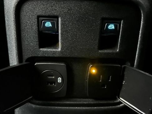 Used 2022 Ford Bronco Wildtrak AWD/4WD image 36