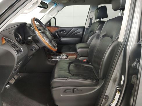 Used 2016 INFINITI QX80 4WD w/ Deluxe Technology Package image 5