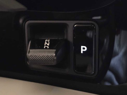 Used 2024 Porsche Taycan GTS image 39