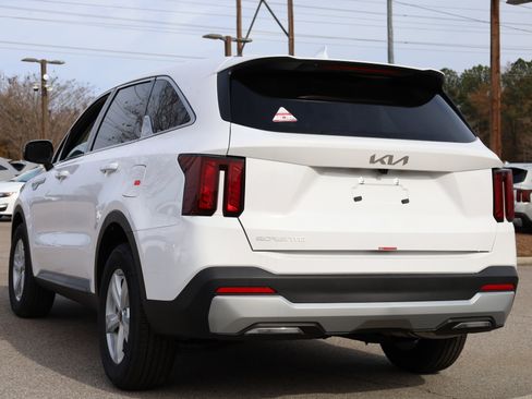 New 2026 Kia Sorento LX image 3