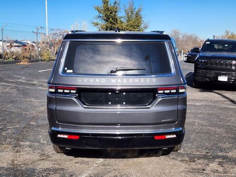 New 2024 Jeep Grand Wagoneer Series III w/ HD Trailer Tow Package image 36