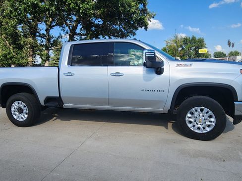 Certified 2022 Chevrolet Silverado 2500 LTZ w/ Gooseneck/5TH Wheel Package AWD/4WD image 4