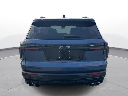 Used 2024 Chevrolet Traverse LT w/ Midnight/Sport Edition image 7