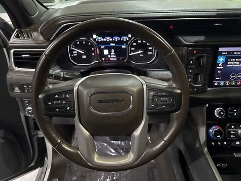 Used 2021 GMC Yukon XL Denali w/ Denali Premium Package AWD/4WD image 20