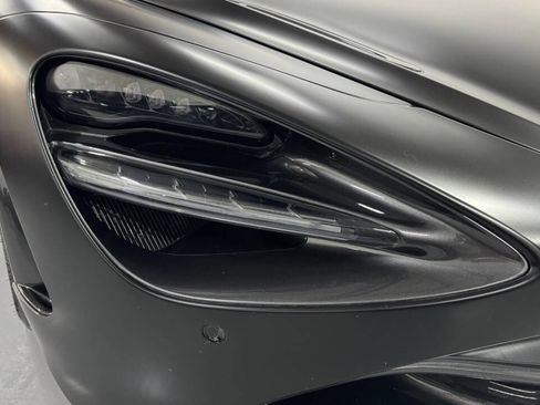 Used 2020 McLaren 720S Spider image 6