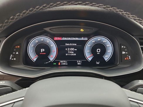 Used 2023 Audi Q8 Premium w/ Convenience Package AWD/4WD image 9