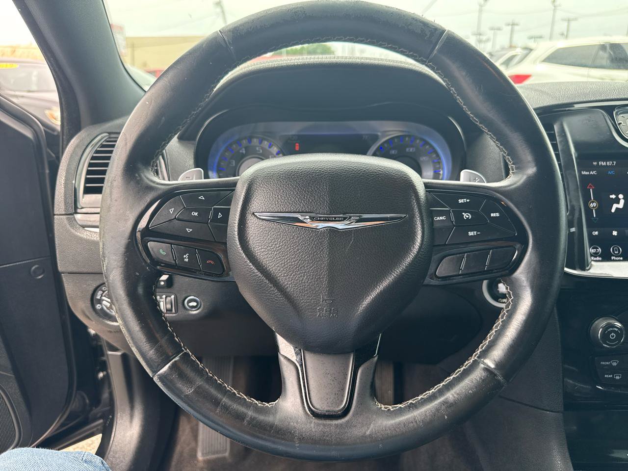 Used 2018 Chrysler 300 S RWD image 15