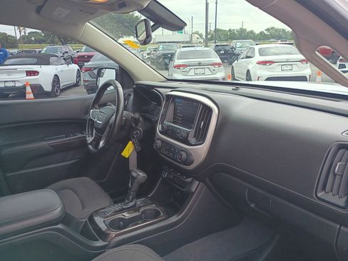 Used 2019 GMC Canyon SLE RWD image 12