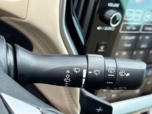 Used 2025 Subaru Outback Limited image 14