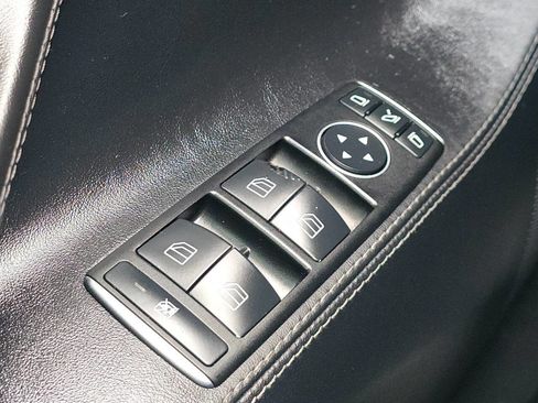 Used 2016 Tesla Model S 70 image 26