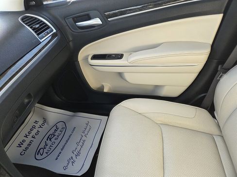 Used 2016 Chrysler 300 C w/ Safetytec Plus Group image 22
